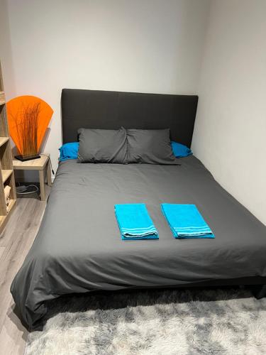 Giường trong phòng chung tại Magnifique Seb cocooning