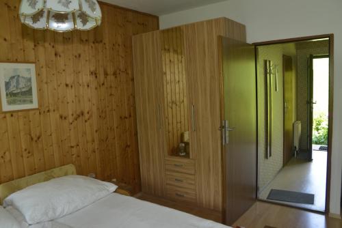 Haus Helpferer ruhiges Apartment mit Balkon und Bergblick