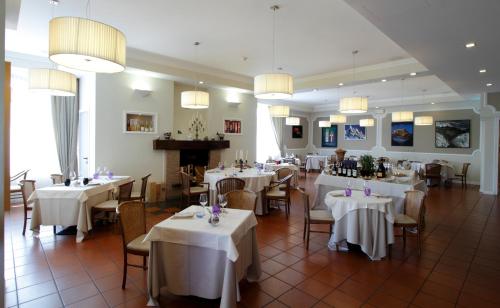 Nhà hàng/khu ăn uống khác tại Albergo Della Roccia