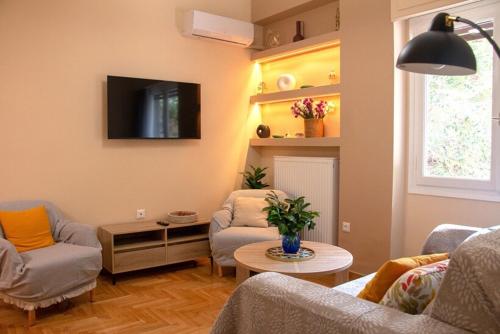 Bright Apt - Quiet - Near Metro - Fast WiFi