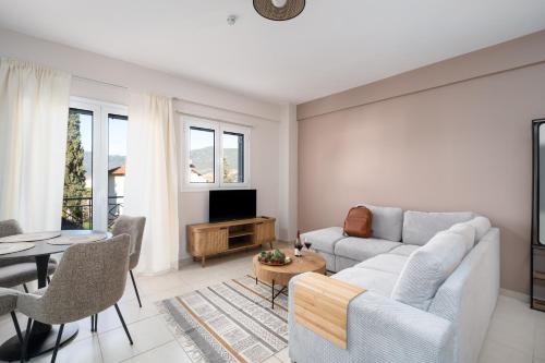 The 764 Residence - Kalavryta Town center