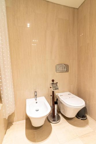 Exclusive Chiado Deluxe, elegant & spacious 3 BR, 4E