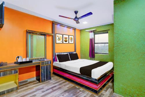 Galeriebild der Unterkunft Super Collection O Karnampet Gate Formerly KVS Residency in Jāmb