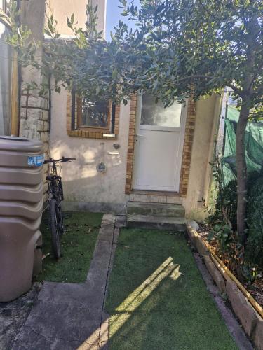 Paris Oasis