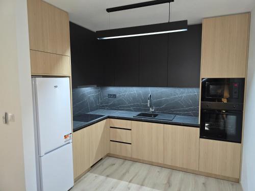 Nhà bếp/bếp nhỏ tại Luxury Rinok rooms