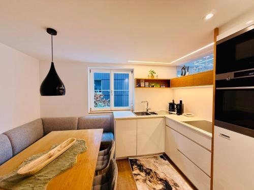 Køkken eller tekøkken på Moderne Ferienwohnung im Herzen von Wolfurt