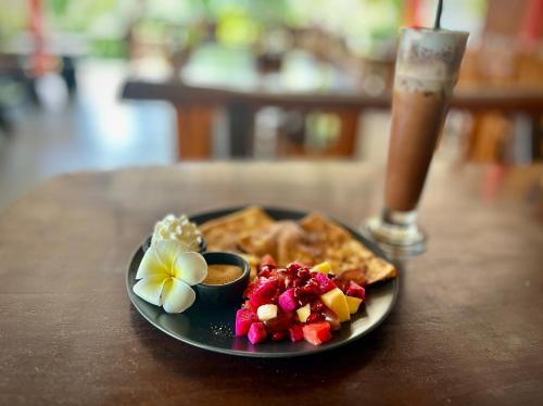 Mad på resortet eller i nærheden