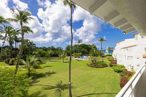 สวนหย่อมนอก Glitter Bay Estate 314 apts