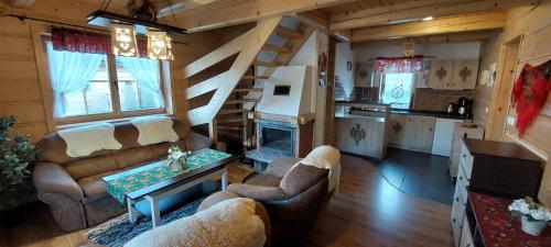 Køkken eller tekøkken på Góralskie domki pod Koronami