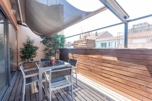 Apartment Barcelona Rentals - 3 bedroom penthouse with large terrace