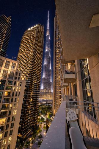 1BR with Burj Khalifa Modern Comfort