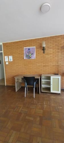 Afbeelding uit fotogalerij van Descomplica Hostel in Assis