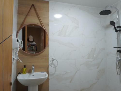 Et badeværelse på Shams House