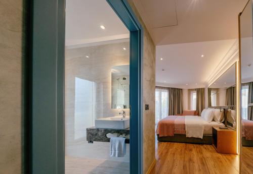 Moenia Boutique Hotel — Photo of the whole room