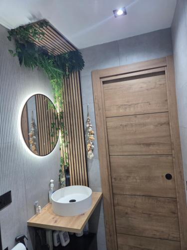 CG320 - Apartment with Private Terrace, AC and Lift - Central Torremolinos