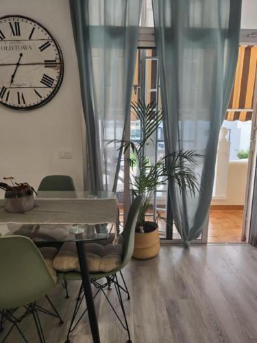 Las Rosas Nivaria Los Cristianos