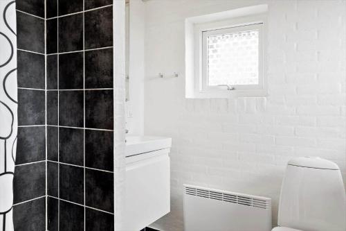 Et badeværelse på 685-Thisted-Pighvarvej-28