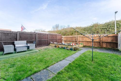Modern Three Bedroom House Free parking wifi photo 18
