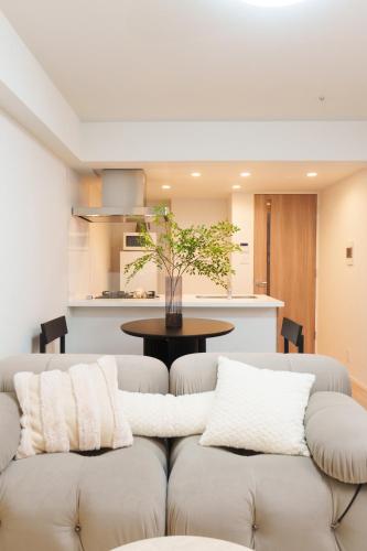 TORA HOTEL Kita Shinjuku 寅ホテル 北新宿