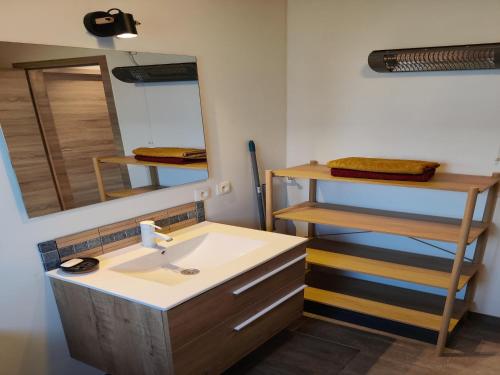 Fotografie z fotogalerie ubytování Apartment in Froidchapelle near dams v destinaci Froid-Chapelle