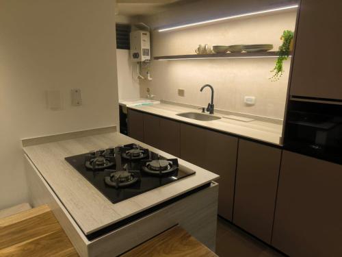 Køkken eller tekøkken på Apartamento minimalista norte armenia