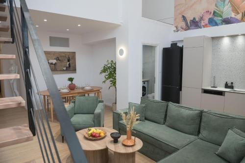 Hanim 2BR Loft Apartment - Garden & Indoor Parking