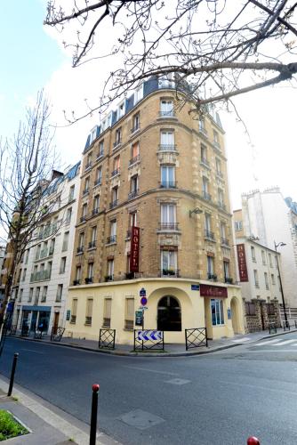 Au Fleuri hotel