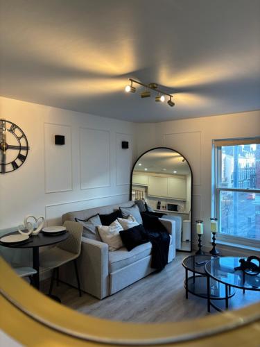 Liverpool Central City Centre Modern Apartment - Sleeps 4 photo 16