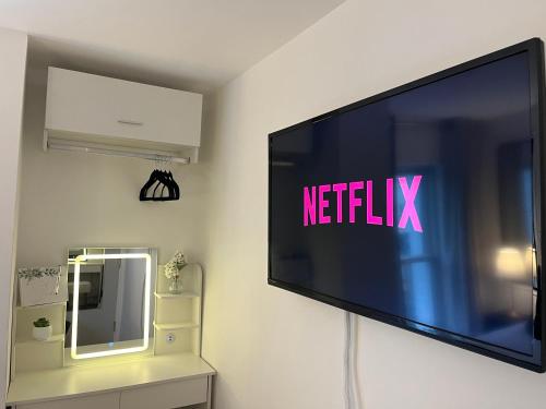 Liverpool Central City Centre Modern Apartment - Sleeps 4 photo 28