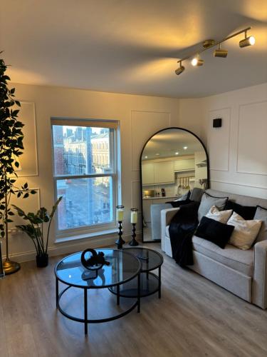 Liverpool Central City Centre Modern Apartment - Sleeps 4 photo 3