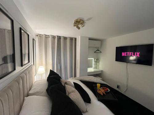 Liverpool Central City Centre Modern Apartment - Sleeps 4 photo 45