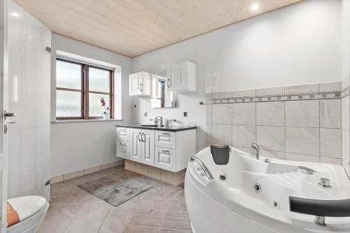 Et badeværelse på R962-Rodvig-Skovstumperne-12