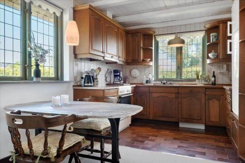 Køkken eller tekøkken på R614-Rodvig-Stevns-Strandvaenget-1