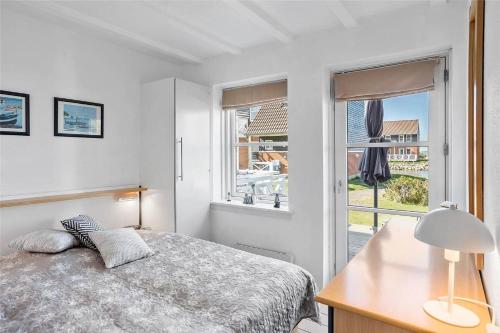 En eller flere senge i et værelse på 4109-Borre-Klintholm-Havneby-9