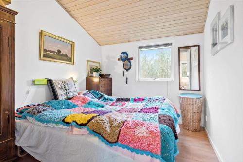 En eller flere senge i et værelse på R963-Rodvig-Skovstumperne-3