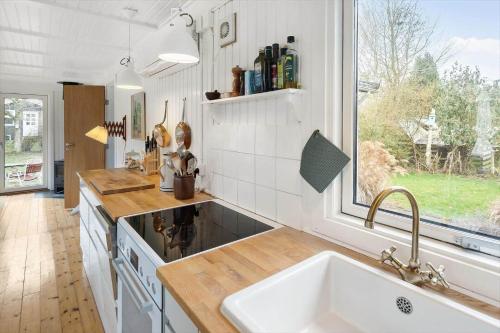 Køkken eller tekøkken på 8015-Kalvehave-Hasselvej-3