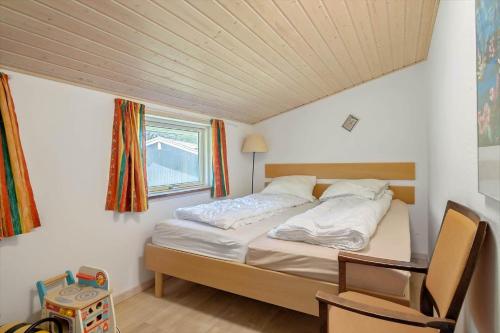 Giường trong phòng chung tại OH518-Hadsund-Kaeragervej-13