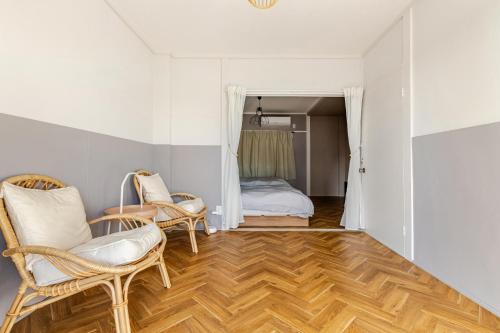 NEW OPEN!! 菊水堂 Kikusui Hotel 大阪貸切一棟貸し USJすぐ 駅徒歩4分 最大12名様 屋上テラス有 プロジェクター有 長期滞在可 家族やグループに