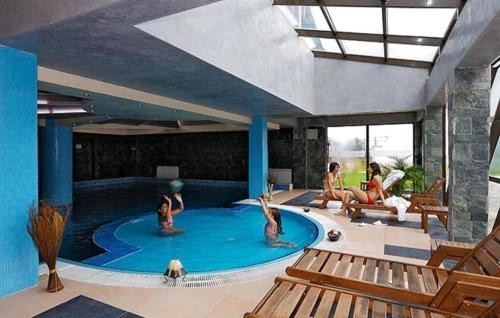 Bazén v ubytování Apartment in Belvedere Club G205 nebo v jeho okolí