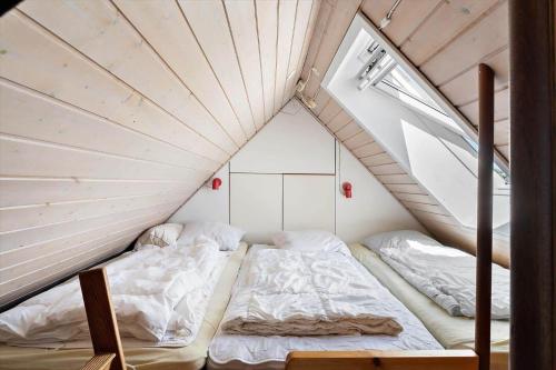 Giường trong phòng chung tại 0395-Romo-Sonder-Frankel-48