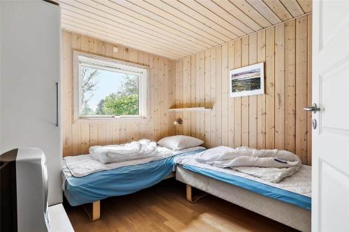 En eller flere senge i et værelse på 13319-Hojby-Petersvej-4