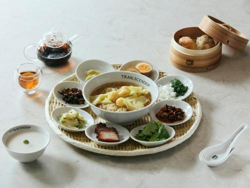 Jídlo v hotelu nebo okolí