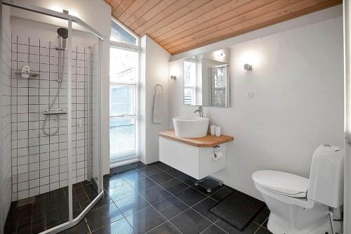 Et badeværelse på 11806-Nykobing-Sj-Klintegarden-1