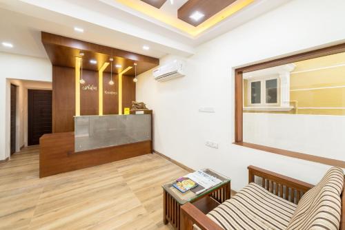 Posezení v ubytování Treebo Adin Residence Chennai Trade Centre