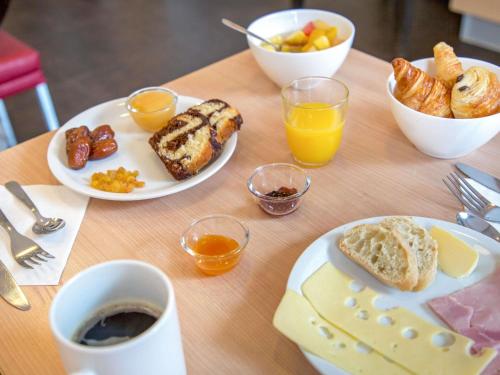 Mad på hotellet eller i nærheden