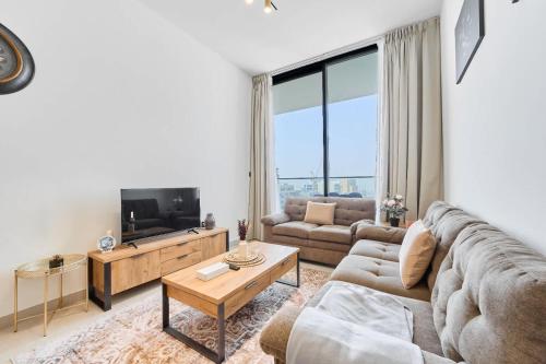 Cozy 1BR Retreat in Binghatti Amber JVC