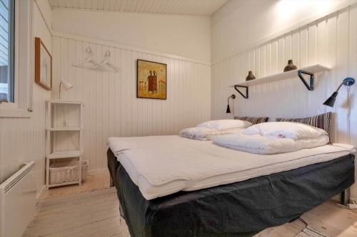 En eller flere senge i et værelse på FJ4000-Kirke-Hyllinge-Smedegardsvej-5-C