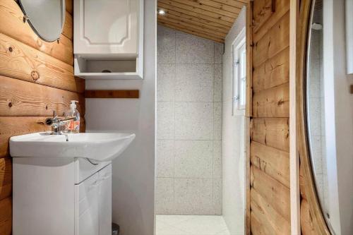 Et badeværelse på LF21543-Spottrup-Tyttebaervej-10