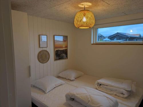 En eller flere senge i et værelse på LF12742-Vinderup-Kildebakken-42