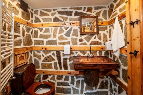 Et badeværelse på Къща за гости Родопчани